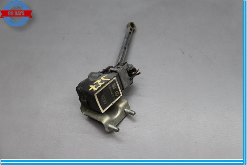 Load image into Gallery viewer, 07-12 Mercedes CLS550 Front Side Headlight Height Sensor A0105427717 Oem