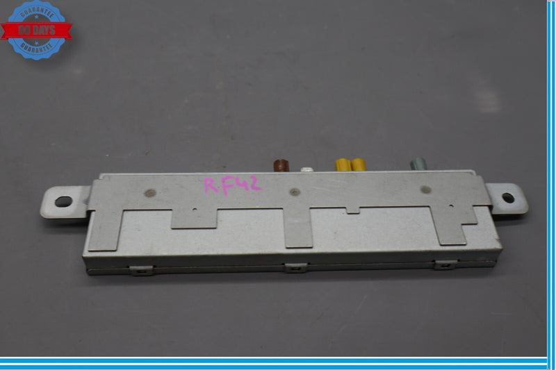 Load image into Gallery viewer, 06-12 Bentley Continental Antenna Booster AMP Amplifier Unit 3W5035225H Oem