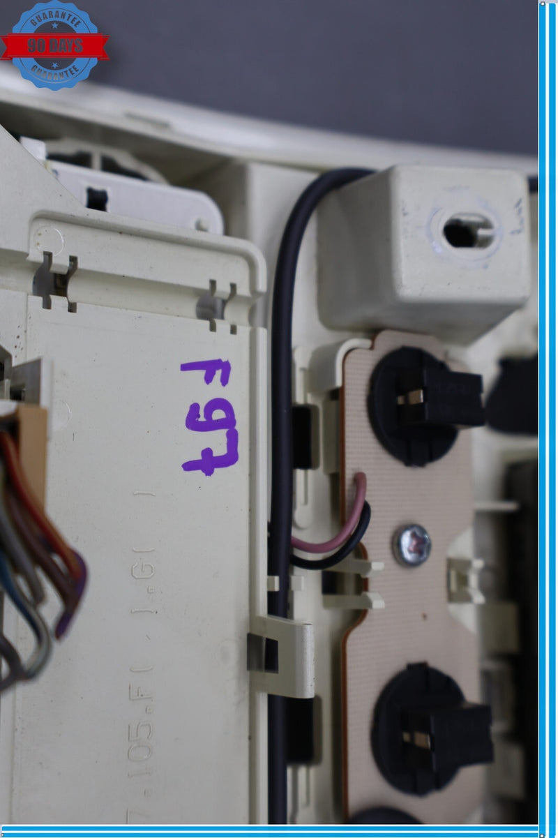 Load image into Gallery viewer, 11-14 Volkswagen VW Touareg Front Overhead Central Console Dome Light Oem