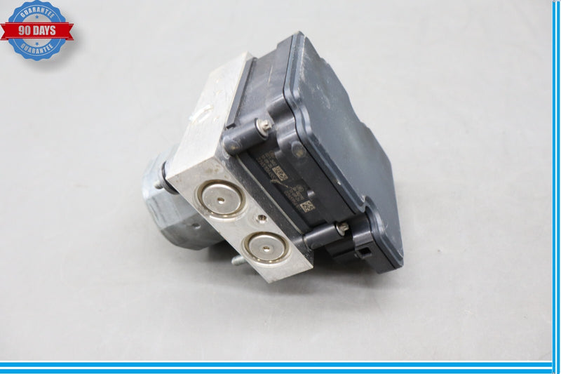 Load image into Gallery viewer, 14-17 Maserati Ghibli Anti Lock Brake ABS Pump Module Unit 0265956101 Oem