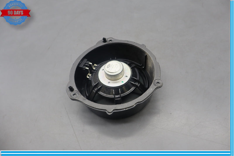 Load image into Gallery viewer, 16-23 Jaguar X761 F-Pace Rear Left Driver Side Doro Audio Speaker Oem
