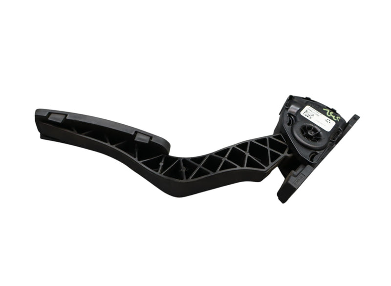 Load image into Gallery viewer, 14-17 Maserati Ghibli Gas Accelerator Throttle Pedal With Sensor 4861714AE Oem
