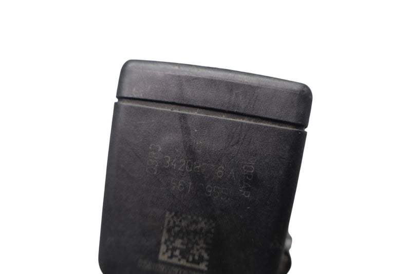 Load image into Gallery viewer, 17-21 ALFA Romeo Giulia Rear Right 2nd Row Seat Belt Buckle Receiver Oem