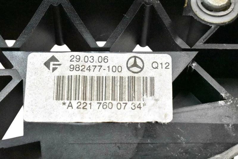 Load image into Gallery viewer, 07-13 Mercedes W221 S550 S400 Rear Left Side Exterior Door Handle Keyless Go Oem