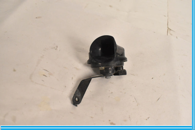 Load image into Gallery viewer, 09-15 BMW 750i 750Li F01 Front Left Driver High Tone Pitch Horn Signal OEM