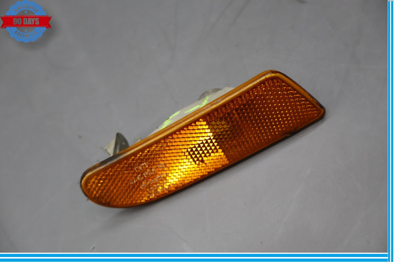 Load image into Gallery viewer, 00-06 Mercedes S600 S500 W220 Front Right Side Bumper Reflector Turn Light Oem