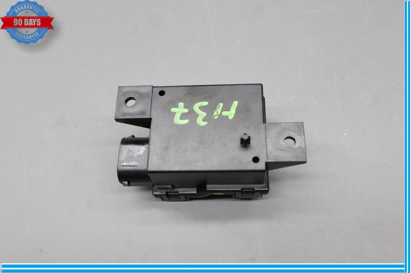 Load image into Gallery viewer, 03-06 Mercedes R230 SL500 Seatbelt Seat Belt Tension Sensor 2158600505 Oem