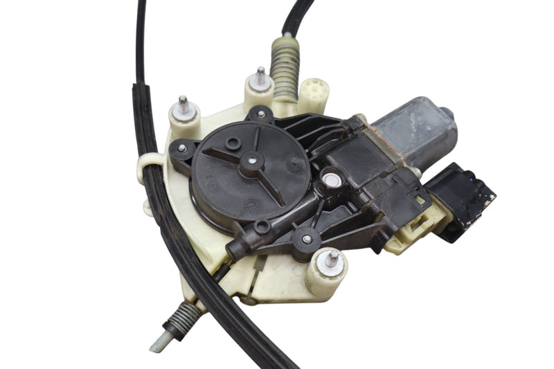 Load image into Gallery viewer, 14-22 Maserati Ghibli Quattroporte Front Right Side Window Regulator W Motor Oem