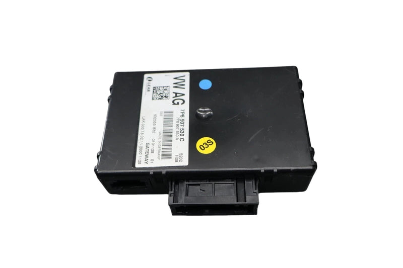 Load image into Gallery viewer, 11-17 Volkswagen Touareg Gateway Control Module Unit Black 7P6907530 OEM