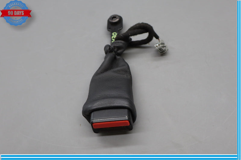 Load image into Gallery viewer, 14-22 Maserati Quattroporte Front Right Passenger Side Seat Belt Buckle Oem