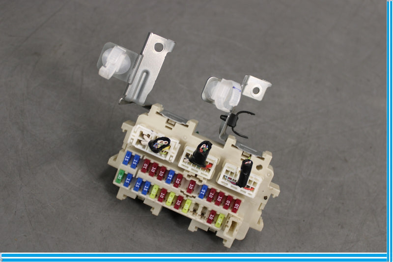 Load image into Gallery viewer, 11-17 Infiniti QX56 QX80 Fuse Box Junction Block Control Unit Module Oem