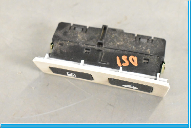Load image into Gallery viewer, 07-12 Lexus LS460 LS600hL Fuel Door Trunk Lid Release Switch 15C041 Oem