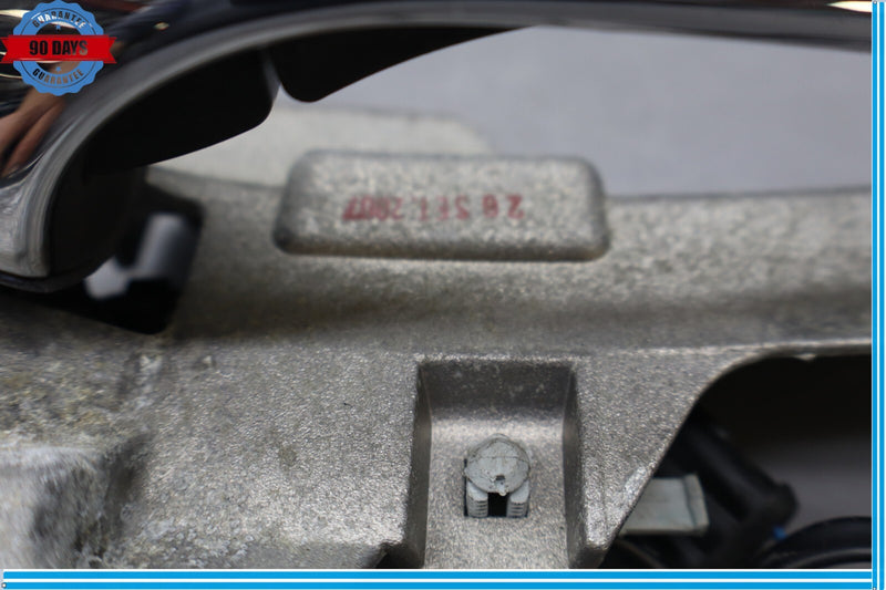 Load image into Gallery viewer, 03-13 Maserati Quattroporte M139 Front Right Side Exterior Door Handle Oem