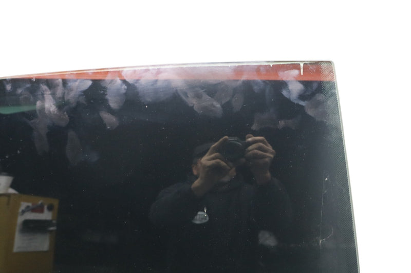 Load image into Gallery viewer, 10-17 BMW 535i GT 550i GT F07 Rear Right Passenger Side Door Window Glass Oem