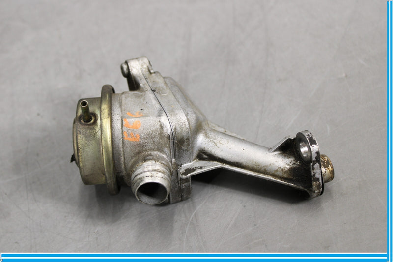 Load image into Gallery viewer, Mercedes W219 CLS500 S500 Engine Motor Smog Air Pump Check Valve Left/Right Oem