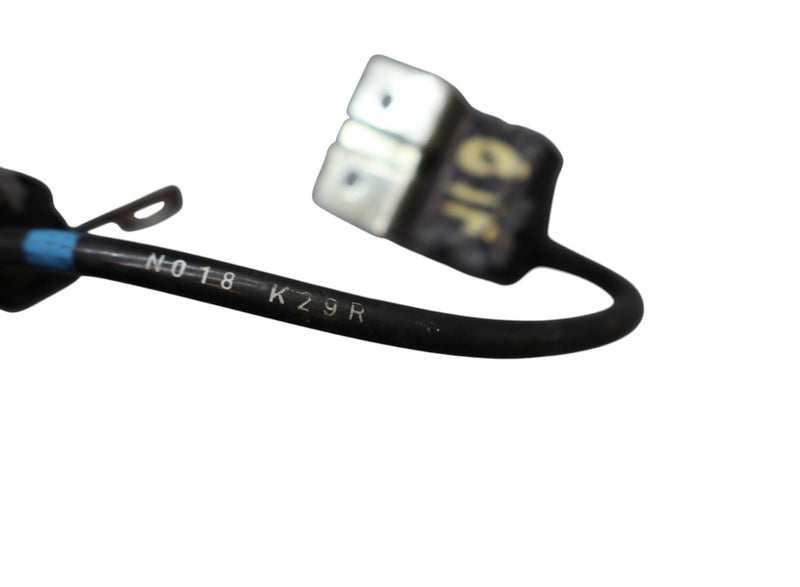 Load image into Gallery viewer, 04-08 Maserati Quattroporte M139 Front Vertical Acceleration Sensor 184849 Oem