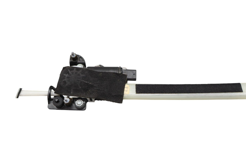 Load image into Gallery viewer, 11-17 Audi A8 A8L Quattro Rear Right Door Curtain Adjustment Motor 921164101 Oem
