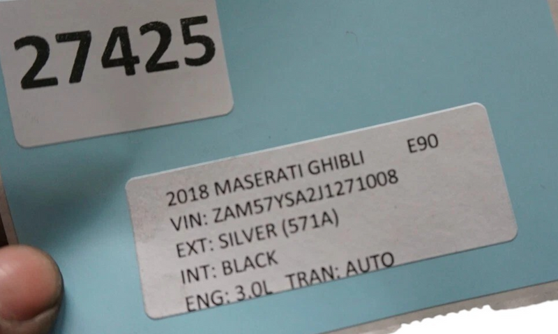 Load image into Gallery viewer, 14-20 Maserati Ghibli Right Side Skirt Rocker Panel Molding Trim 670028840 Oem