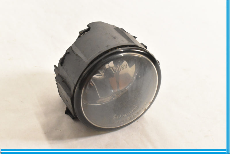 Load image into Gallery viewer, 11-18 Porsche Cayenne 958 Front Left or Right Side Fog Light DAMAGED OEM