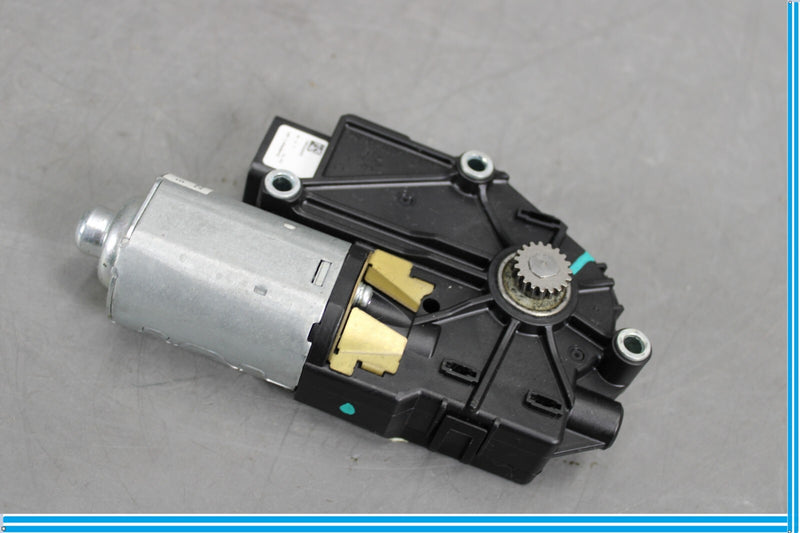 Load image into Gallery viewer, 06-12 Mercedes X164 GL550 GL450 Panoramic Sunroof Sun Roof Motor 1648201442 Oem