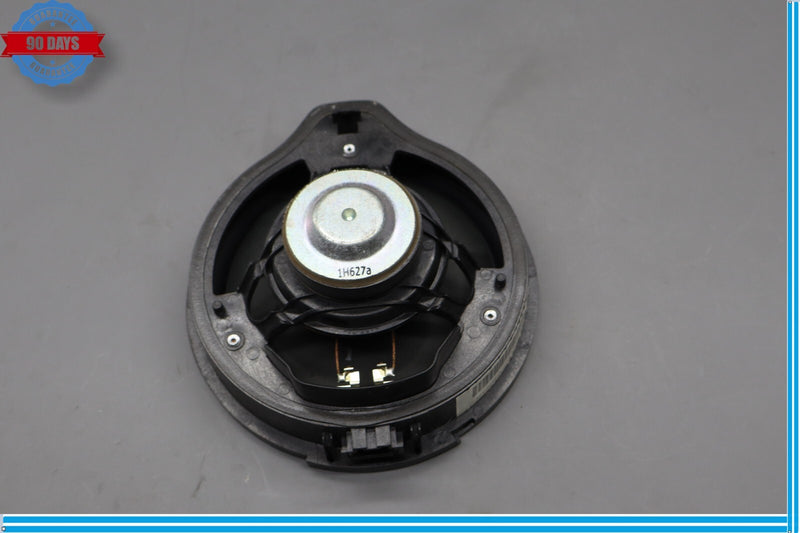 Load image into Gallery viewer, 08-15 Mercedes W204 C250 C300 GLK350 Rear Right Side Door Sound Speaker Oem