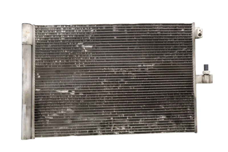 Load image into Gallery viewer, 12-20 Mercedes E550 E550 CLS550 AC Air Conditioning Condenser A0995001554 Oem