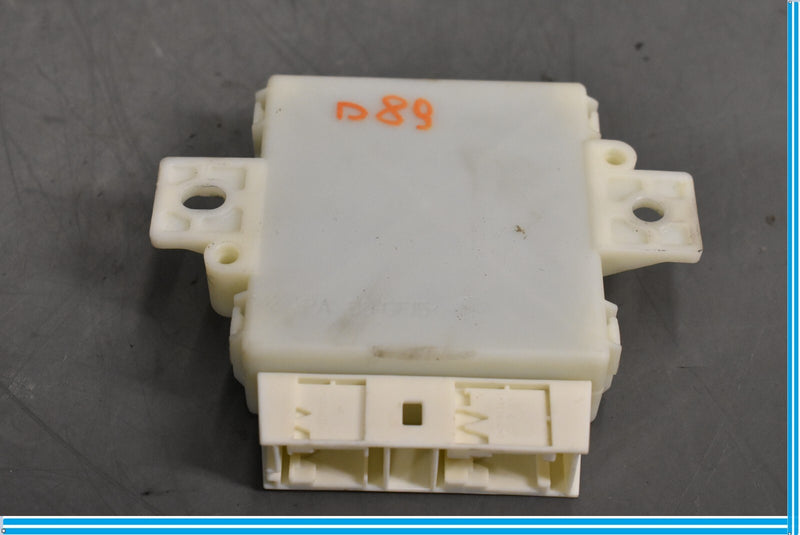 Load image into Gallery viewer, 12-14 Mercedes CLS550 W218 Park Assist Parktronic Sensor Module Control Oem