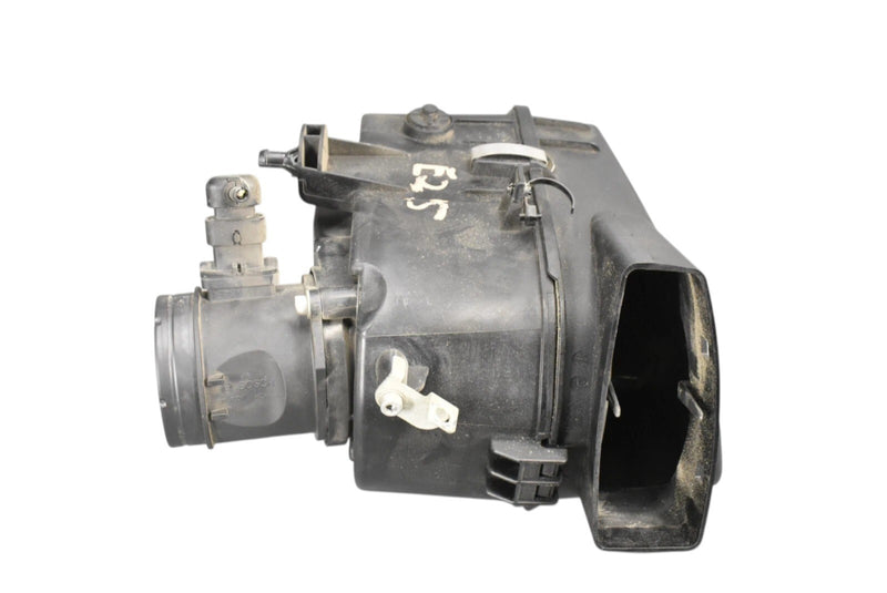 Load image into Gallery viewer, 14-18 Maserati Ghibli Engine Air Intake Cleaner Housing Box 0280218281 Oem