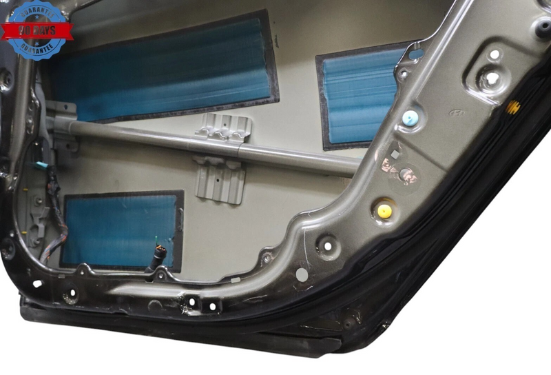Load image into Gallery viewer, 11-16 Hyundai Equus Rear Right Passenger Side Door Shell Panel 77004-3N000 Oem