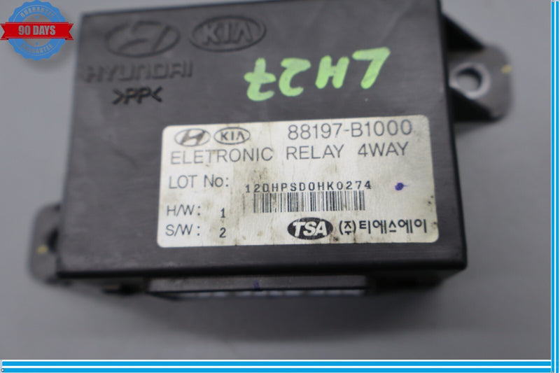 Load image into Gallery viewer, 15-20 Hyundai Genesis Front Left Driver Side Seat Relay Control Module Oem