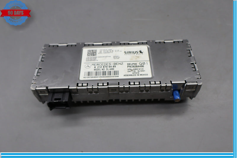 Load image into Gallery viewer, 10-13 Mercedes W212 E350 E550 CLS550 Satellite Radio Receiver Module Unit Oem