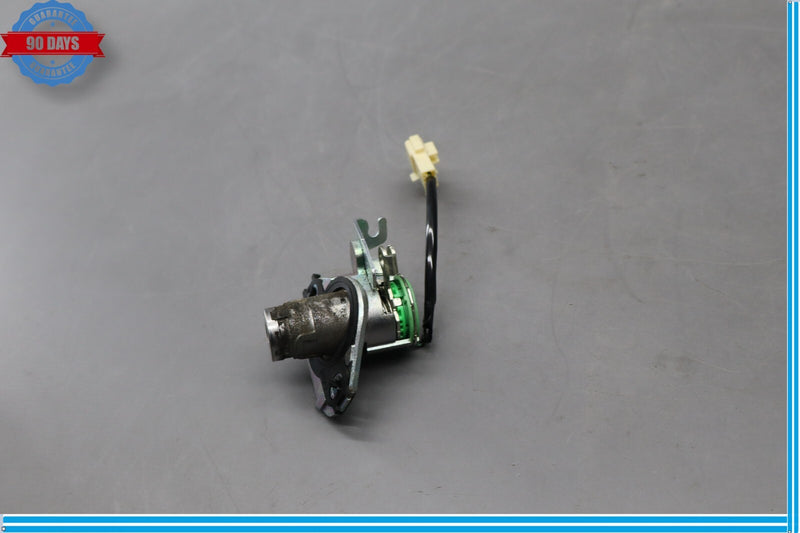 Load image into Gallery viewer, 07-09 Lexus LS460 LS460L XF40 Rear Trunk Deck Lid Key Lock Cylinder OEM