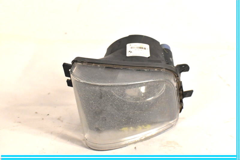 Load image into Gallery viewer, 09-15 BMW F01 F02 FRONT RIGHT PASSENGER SIDE FOG LIGHT LAMP VALEO 7182195 OEM