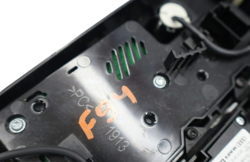 Load image into Gallery viewer, 12-18 Audi A7 Roof Overhead Console Dome Light Lamp Panel Switch Assembly Oem