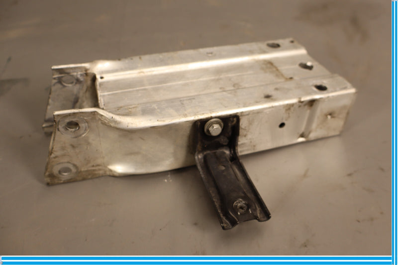 Load image into Gallery viewer, 12-18 Mercedes CLS550 E350 Front Right Side Bumper Bracket Shock Absorber Oem