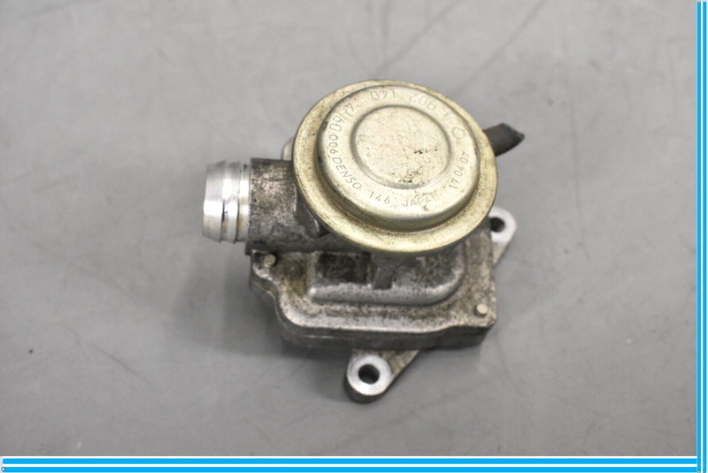 Load image into Gallery viewer, 08-14 Mercedes W204 C350 Left Air Pump Check Valve EGR Emission Oem
