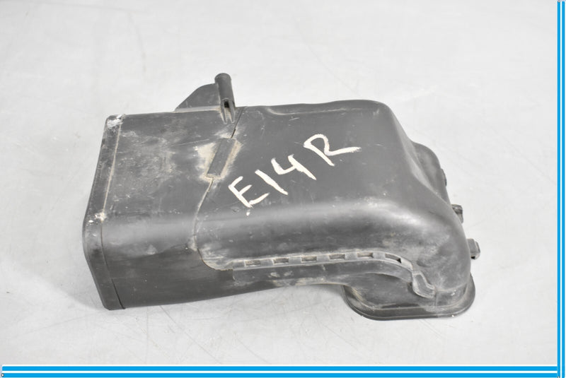 Load image into Gallery viewer, 09-15 BMW 750i 750Li Front Right Passenger Side Engine Air Intake Duct Oem