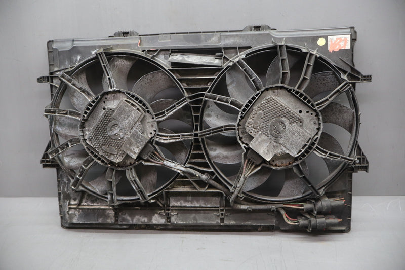 Load image into Gallery viewer, 12-18 Audi A6 A7 Quattro Front Dual Radiator Cooling Fan Assembly 4H0121003L Oem