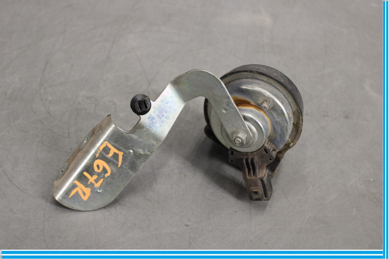 Load image into Gallery viewer, 10-16 Mercedes E350 Coupe Right Side High Tone Pitch Horn Signal W/ Bracket Oem