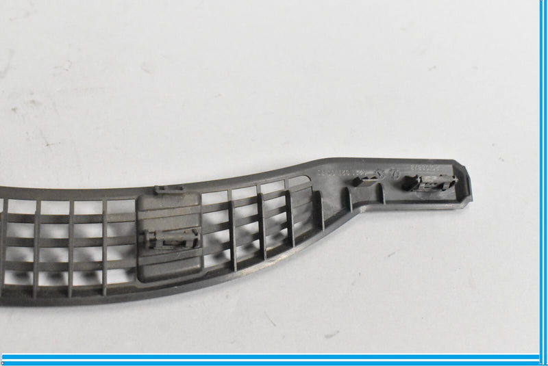 Load image into Gallery viewer, 07-14 Mercedes S550 S600 CL550 W221 Dash Instrument Cluster Vent Trim Bezel Oem