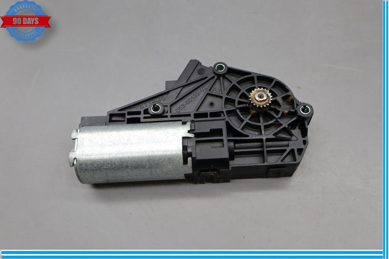Load image into Gallery viewer, 10-17 BMW 535i GT xDrive Sunroof Moonroof Sliding Glass Motor Drive Unit Oem
