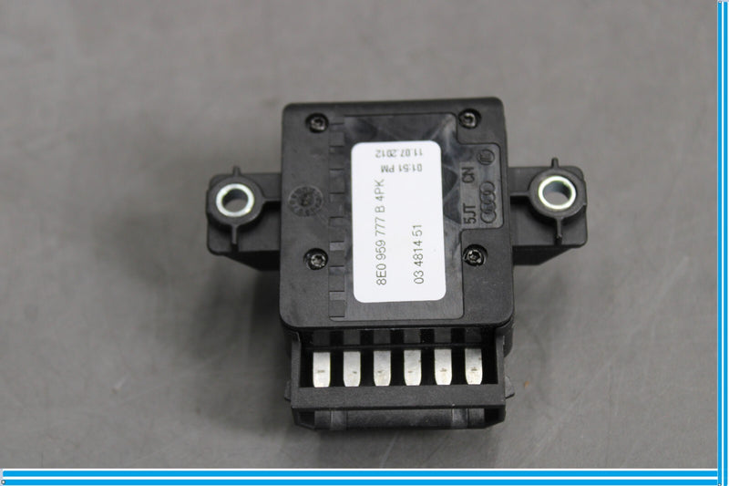 Load image into Gallery viewer, 09-17 Volkswagen VW CC Front Right Passenger Side Power Seat Lumbar Switch Oem