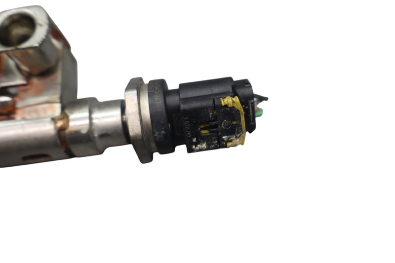 Load image into Gallery viewer, 13-21 Jaguar X152 F-Type XE XF 3.0L Right Side Engine Fuel Injection Rail Oem