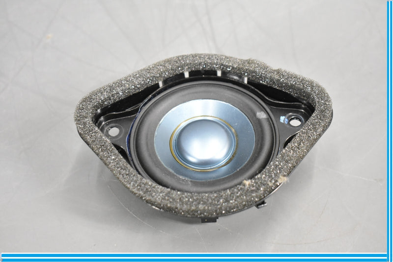 Load image into Gallery viewer, 06-12 Mercedes W164 GL550 GL450 Rear Right Side Door Tweeter Speaker Oem