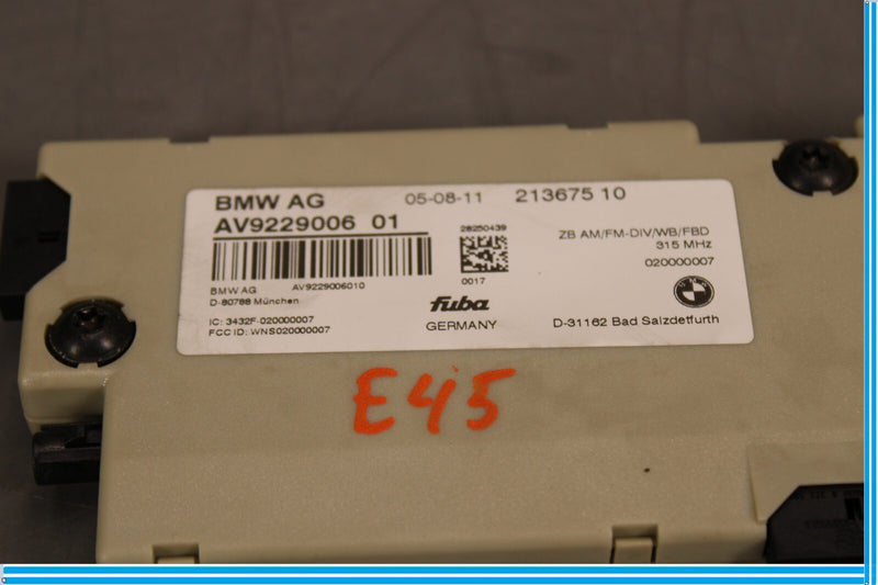Load image into Gallery viewer, 09-15 BMW 750Li F01 F02 Radio Antenna Diversity Control Module Amplifier Oem