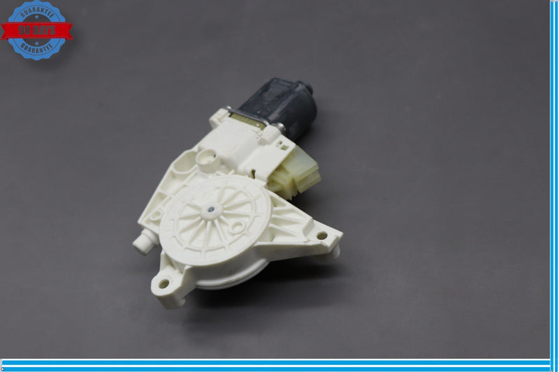 Load image into Gallery viewer, 10-13 Mercedes E350 E550 Rear Right Passenger Door Window Regulator Motor Oem