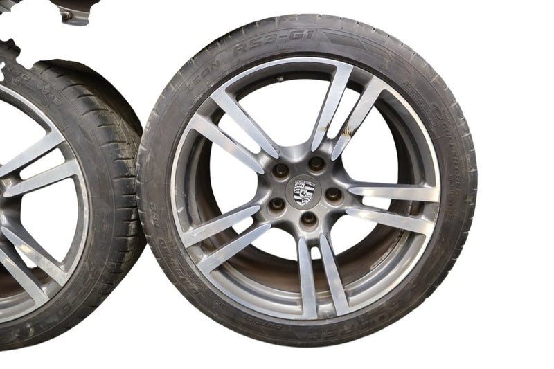 Load image into Gallery viewer, 10-16 Porsche Panamera 970 20 " Alloy Wheel With Tyre 255/40/R20 Set of 8 Oem