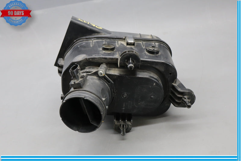 Load image into Gallery viewer, 14-18 Maserati Quattroporte Left Side Engine Air Intake Filter 670005844 Oem