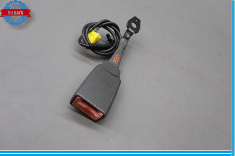 Load image into Gallery viewer, 03-06 Mercedes R230 SL500 SL55 AMG Front Right Side Seat Belt Buckle Oem