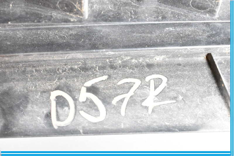 Load image into Gallery viewer, 03-07 HUMMER H2 Rear Right Upper Tail Light Lamp Vent Cover Guard Trim Oem